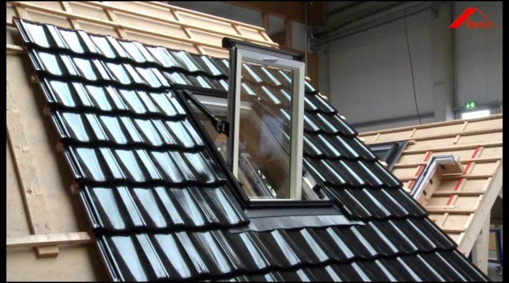 DE – Roto Einbaufilm Dachfenster R8