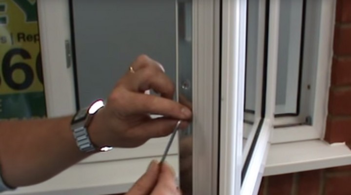 Maintenance of a Double glazed PVC window