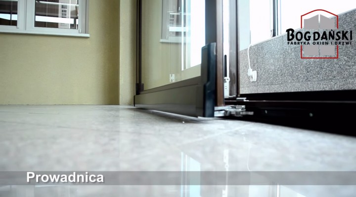 Bogdanski Innowacje – Drzwi Tarasowe Uchylno-Przesuwne DuoPort ze sterowaniem za pomocą klamki