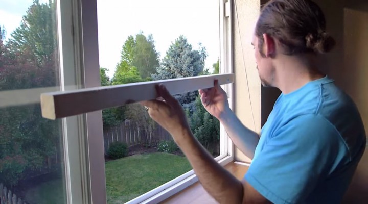 Install an Air Conditioner in a Sliding Window