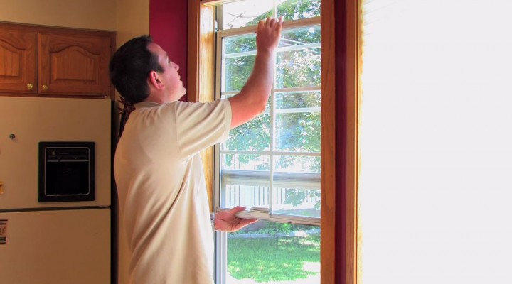 How to Repair Up/Down Sliding Windows : Window Cleaning